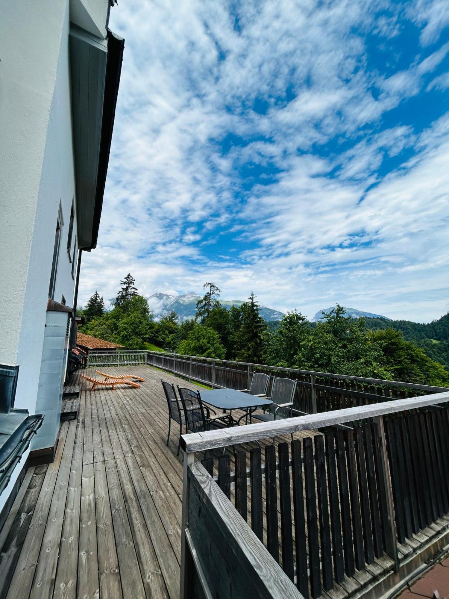 Gasthaus Roessli Versam Exterior foto